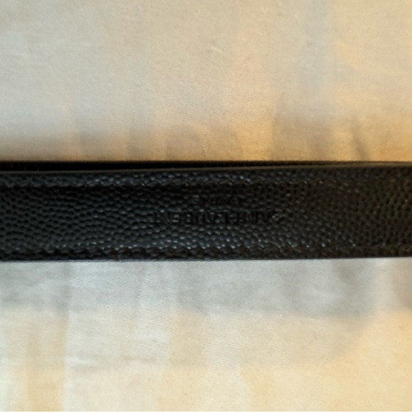 YSL shoulder bag in chevron/ diamond-quilted black leather. Gold Hardware - Picture 7 of 14